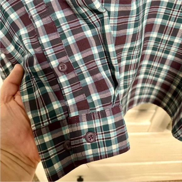 2 Columbia Men’s Casual Shirts🎈 - Picture 5 of 10